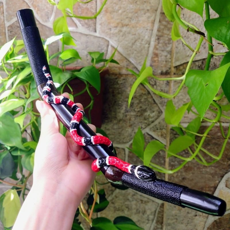 Tepi Tipi Aplicador Cobra Coral Feito com Bambu e Linda Encerada