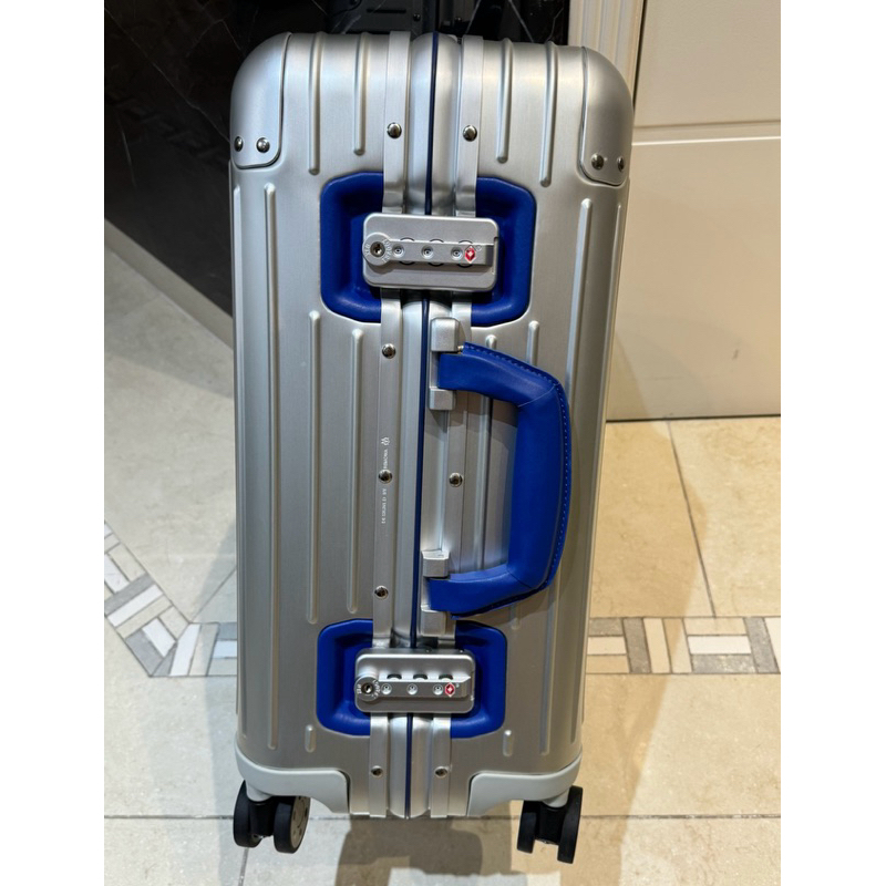 Mala Rimowa ALUMÍNIO bordo | Shopee Brasil