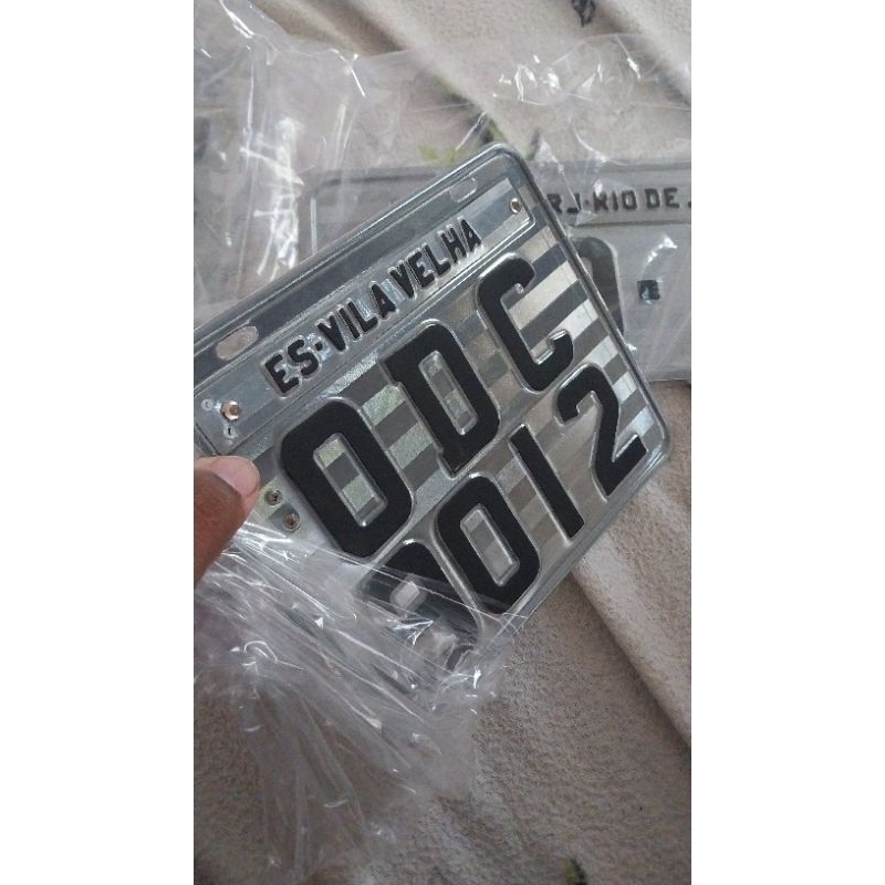 Placa cinza refletiva de moto todos os estados temos lacre selo RJ, SP E MG personalizada decorada oficial
