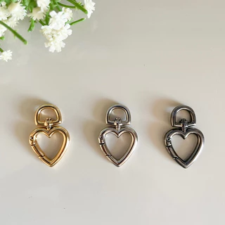Mini Mosquetão Coração 35mm Acessório para Bolsa, Pulseira ou Colar