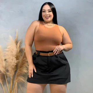 Short Saia Alfaiataria com Cinto PLUS SIZE
