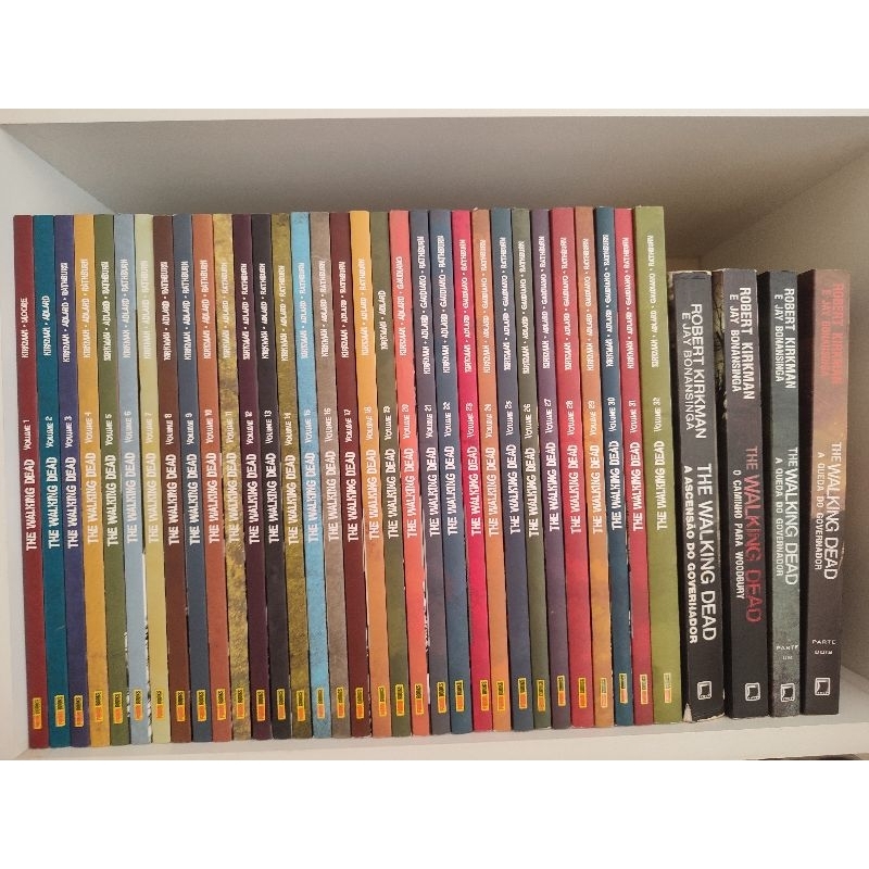 Coleção completa HQs Panini The Walking Dead