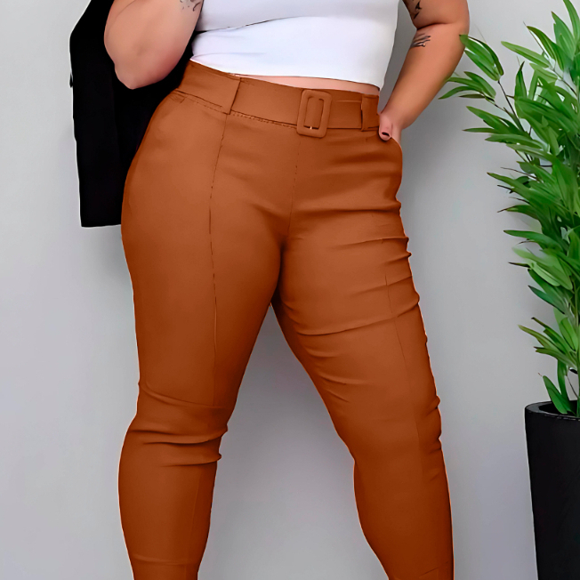 Calça Feminina Bengaline Risca Frente Plus Size Com Cinto