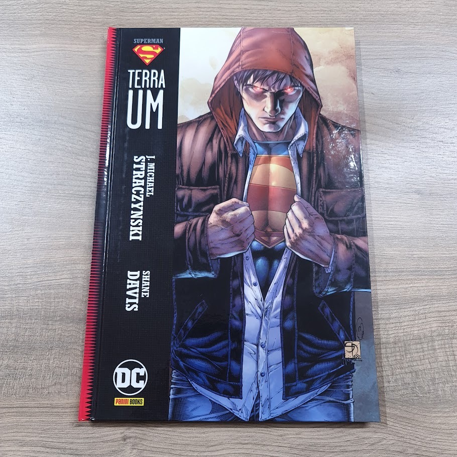 HQ Terra Um - Superman