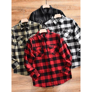 Camisa de manga longa em flanela leve com estampa xadrez quadriculado importado com bolso