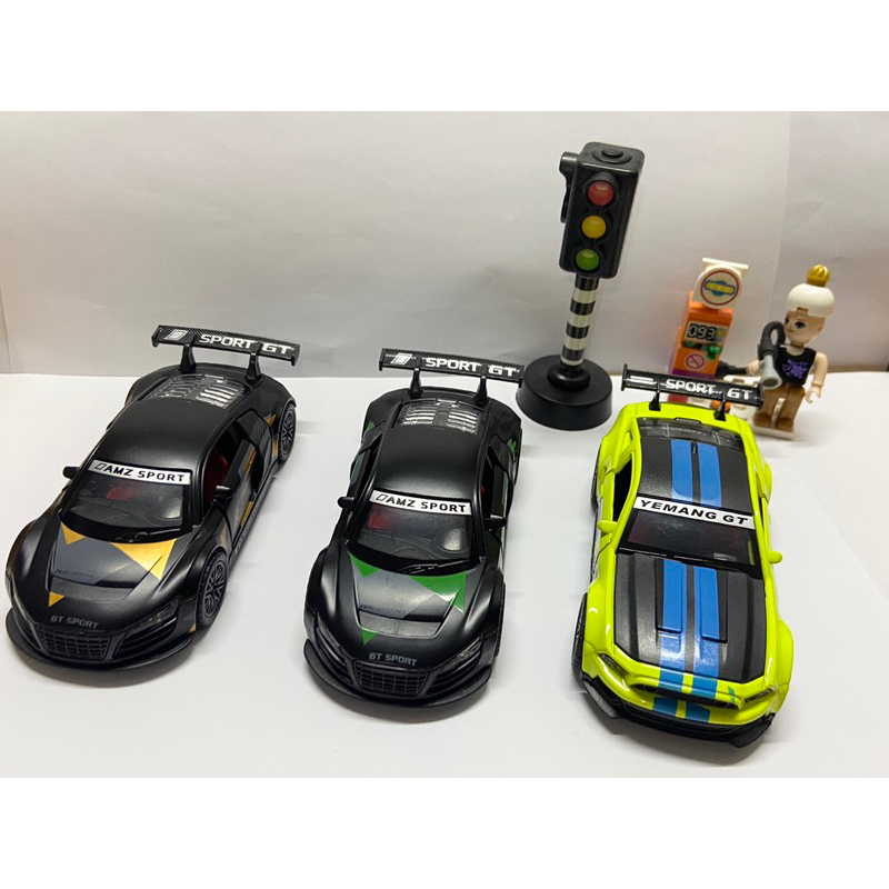 Miniaturas Carrinho de metal fundido diecast modelo Mustang GT 550 e Audi R8 GT 3 fricção