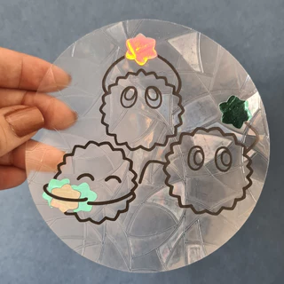 SunCatcher | Apanhador de Sol | Adesivo de janela sem cola - Coelhinhos de poeira l Susuwatari do Studio Ghibli