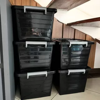 Caixa Container 56 Litros Com Trava Dupla Empilhavel Gigante