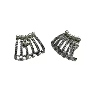 Brinco semijóia ear cuff cravejado Zirconia perola Banhado