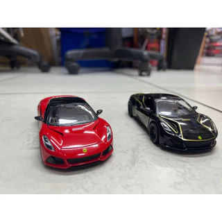 Miniatura Lotus Emira Heritage Edition Kinsmart 1:34 Metal e Fricção