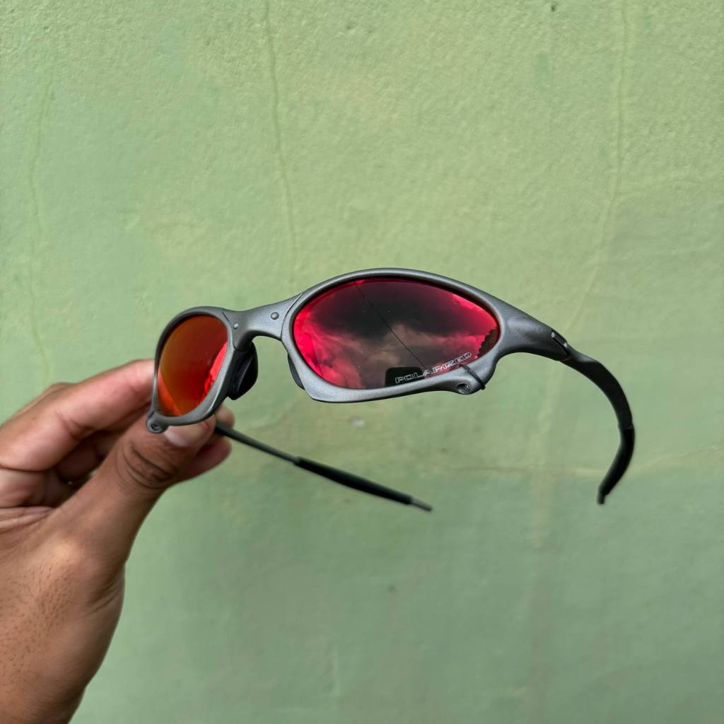 Óculos de Sol Penny Carbon preto Dark Ruby metal importado