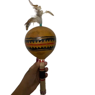 1 Maraca Cabaça Penas Artesanal Indígena Exclusiva