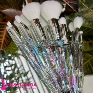 Kit com 7 pincéis Diamond Macrilan
