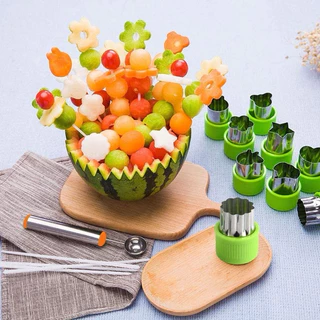 Kit 9 Peças Cortador de Frutas Massas e Vegetais Formatos Divertidos Para Criançada