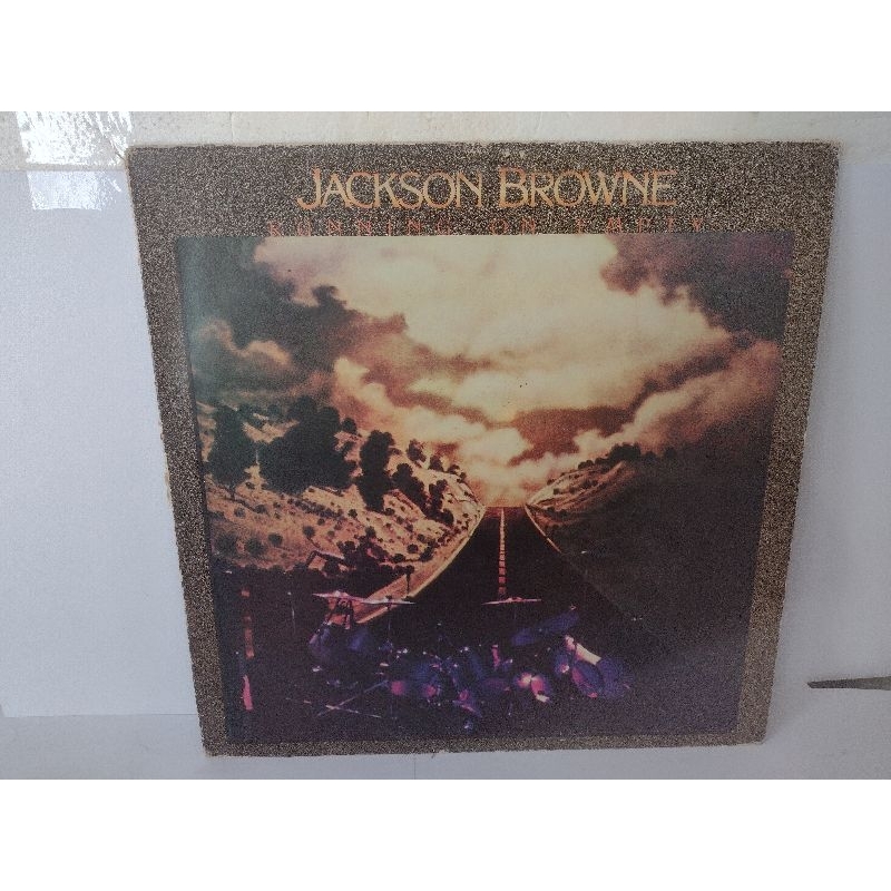 lp vinil Jackson Browne running on empty c encarte | Shopee Brasil