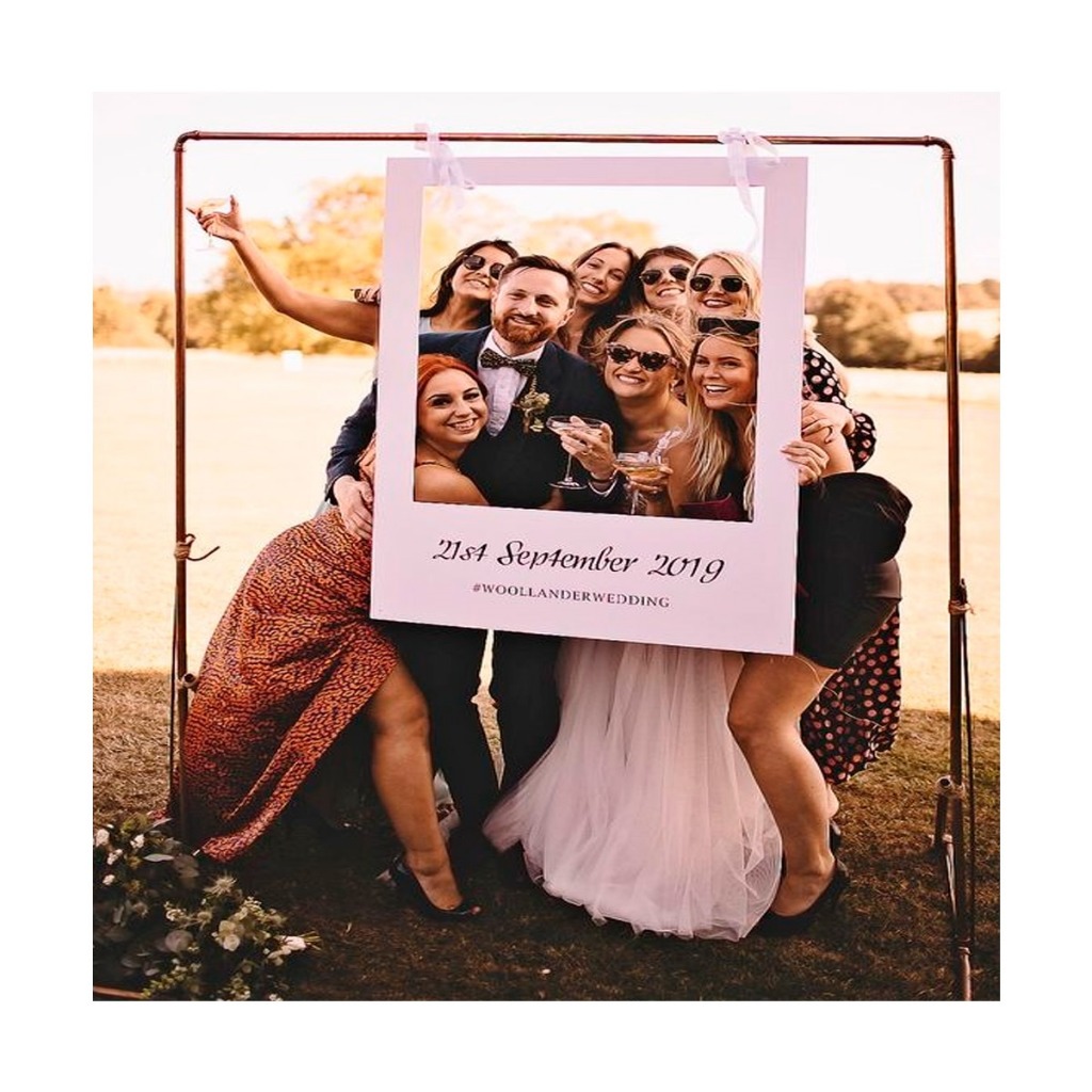 placa-com-estrutura-fotos-moldura-festa-casamento-personalizado