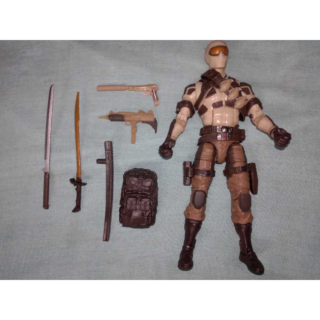 Figura G.I. Joe Classified Snake Eyes Comando Del Desierto | 6 Pulgadas Con 9 Accesorios | Coleccionable Oficial Hasbro