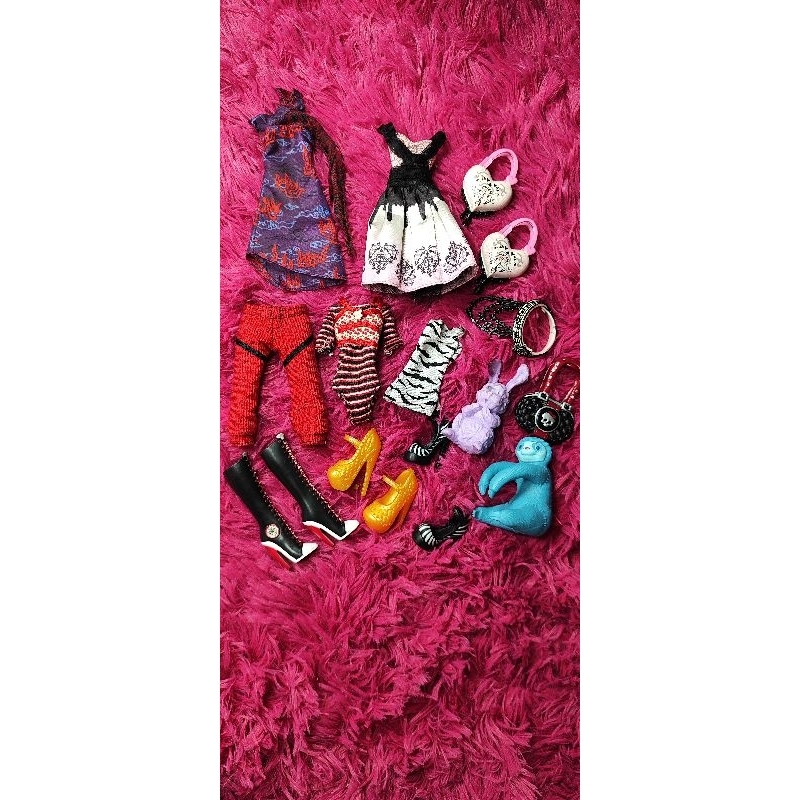 Acessórios de bonecas Monster high básicas