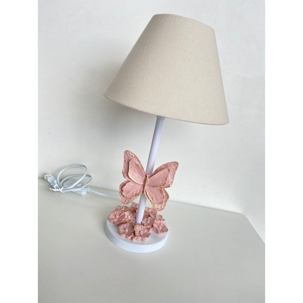 Abajur Borboleta E Flores Rosé Cúpula Bege