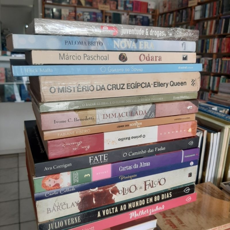 Livros usados e baratos - 10 reais cada