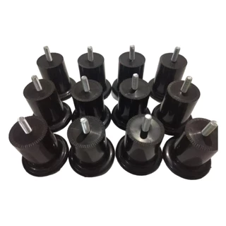 Kit 12 pés pezinhos de plastico 6cm preto para móveis cama sofá poltronas cozinha armário mesa