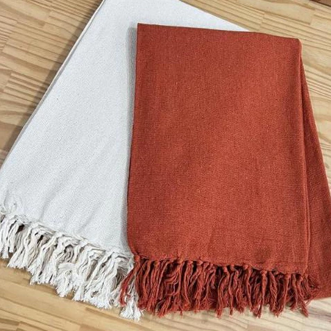 Kit 2 Mantas Grande Para Sofa Cama Terracota Crú Decorativa Algodão Artesanal