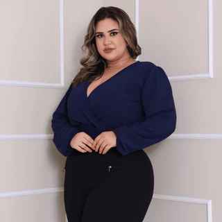 Cropped Feminino Plus Size Decote V Transpassado Manga Longa Bufante Tendência Instagram