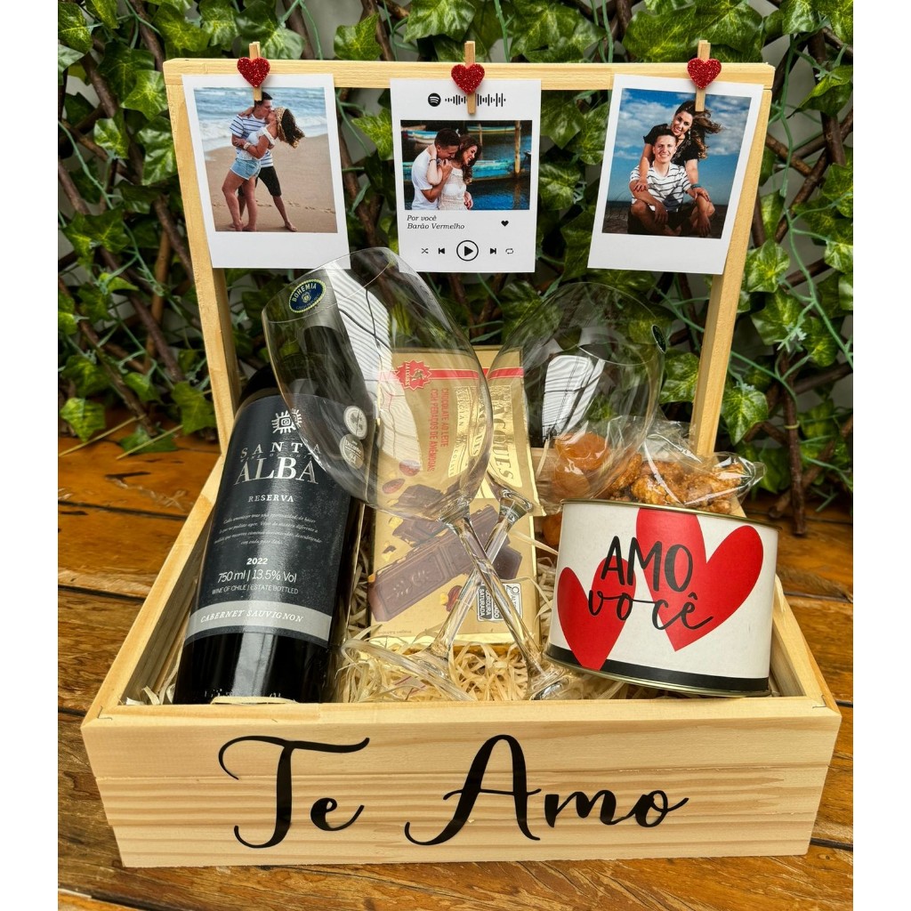 CESTA DIA DOS NAMORADOS COM VINHO, TAÇA E CHOCOLATE. | Shopee Brasil
