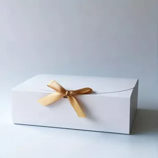 1 unid caixa tamanho 25x20x8 cm kraft ou branca