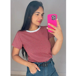 T-shirt Listrada Azul e Branco Camiseta Básica Estilosa Gola Careca Atemporal