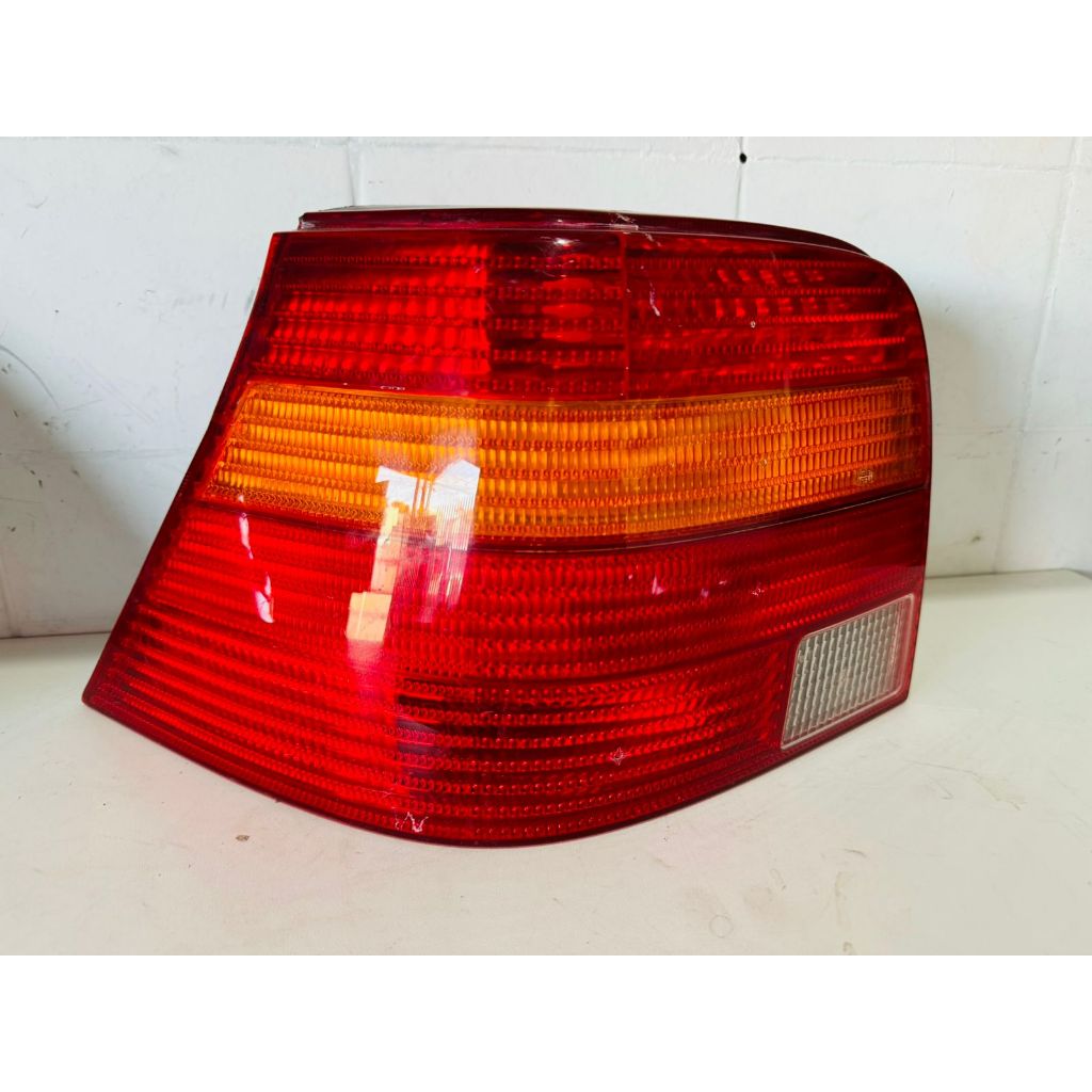 Lanterna Golf 1999 2000 2001 2002 2003 2004 2005 2006 Tricolor Lado Motorista Original VALEO