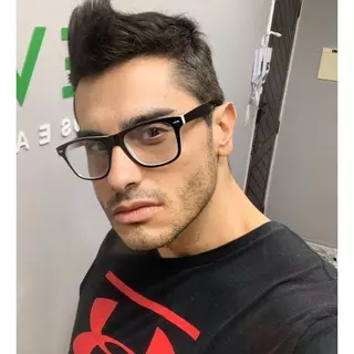 Armação de Óculos de Grau Masculino Retangular Grossa Reforçada Preta Marca Seven Original