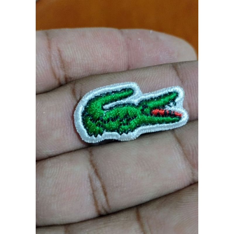 kit 100 unidades de patch bordado termocolante do jacaré. | Shopee Brasil