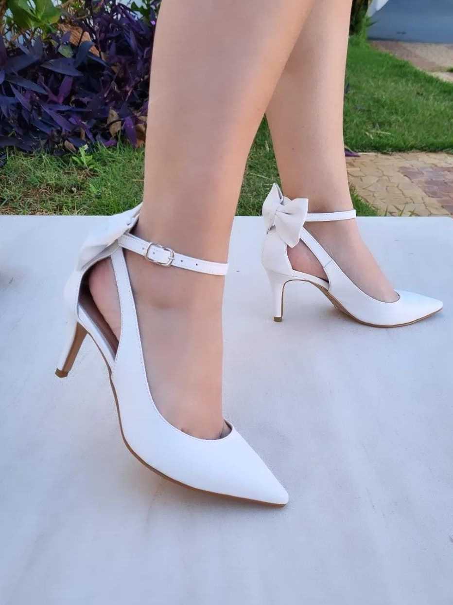 Salto Médio Scarpin Amarrado Na Perna Scarpin Branco De Amarrar