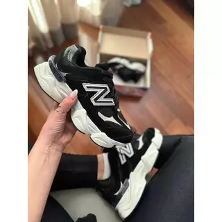 Tênis N Masculino/feminino Preto, Branco Confortável ideal para Passeio, Caminhada e Corrida.