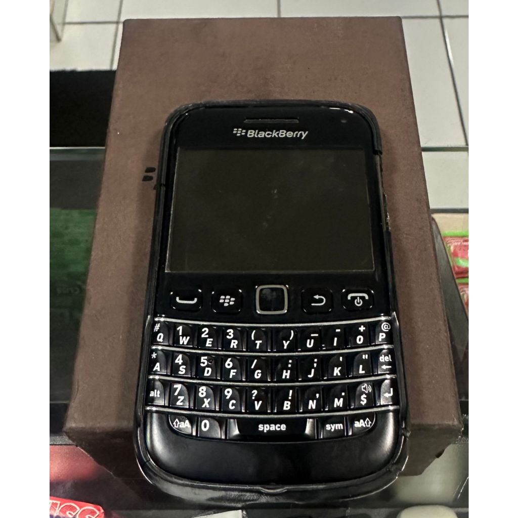 BlackBerry Bold 9790 com Defeito Usado
