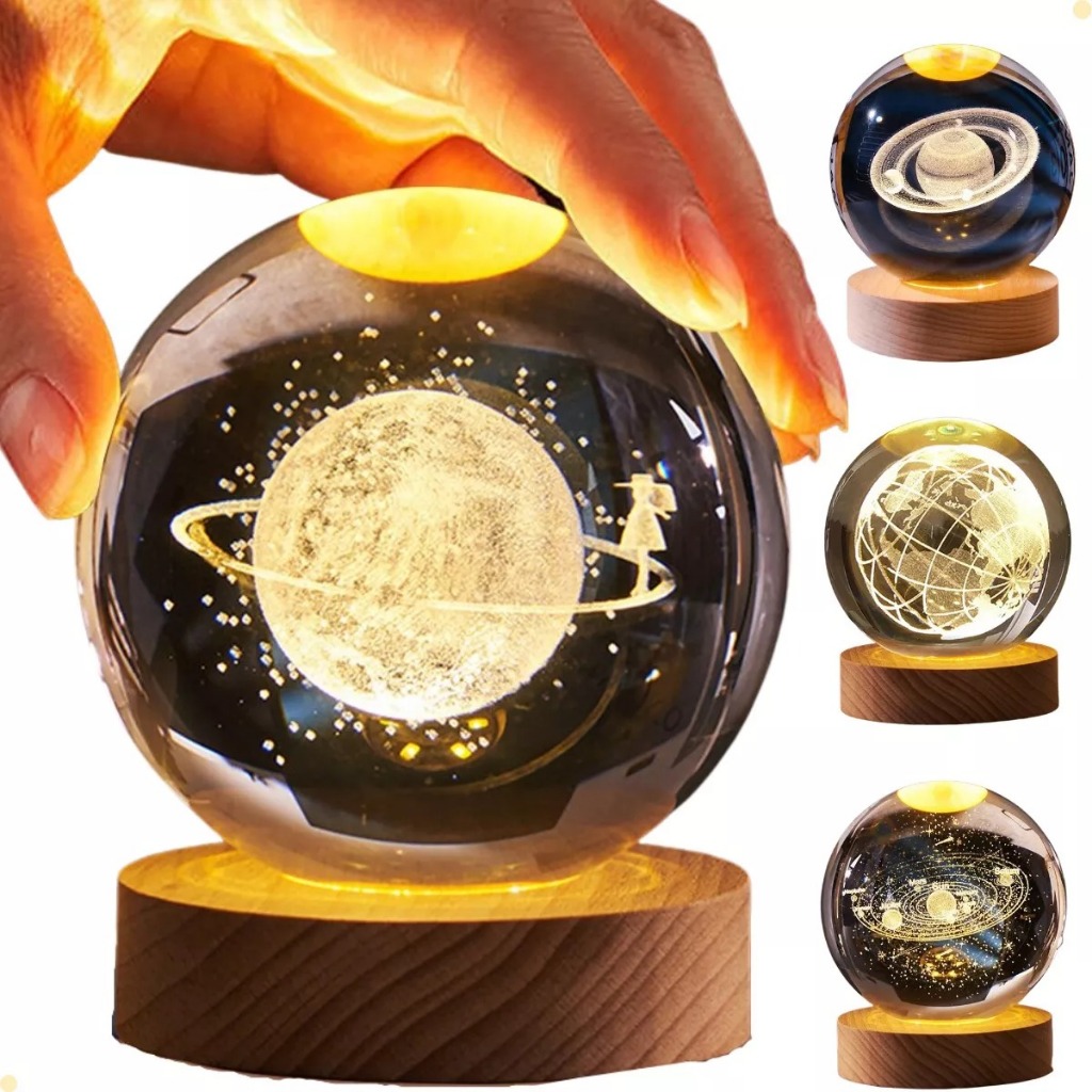 Luminária Cristal De Mesa Planeta Terra Galáxia Sistema Solar LED Base Madeira Enfeite Decorativo Casa