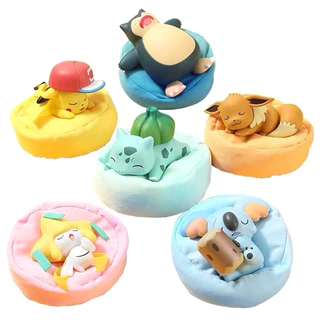 Action Figure Boneco Pokémon Dormindo: Bulbasaur, Eevee, Snorlax, Pikachu, Jirachi e Komala - Fofo com Puff!