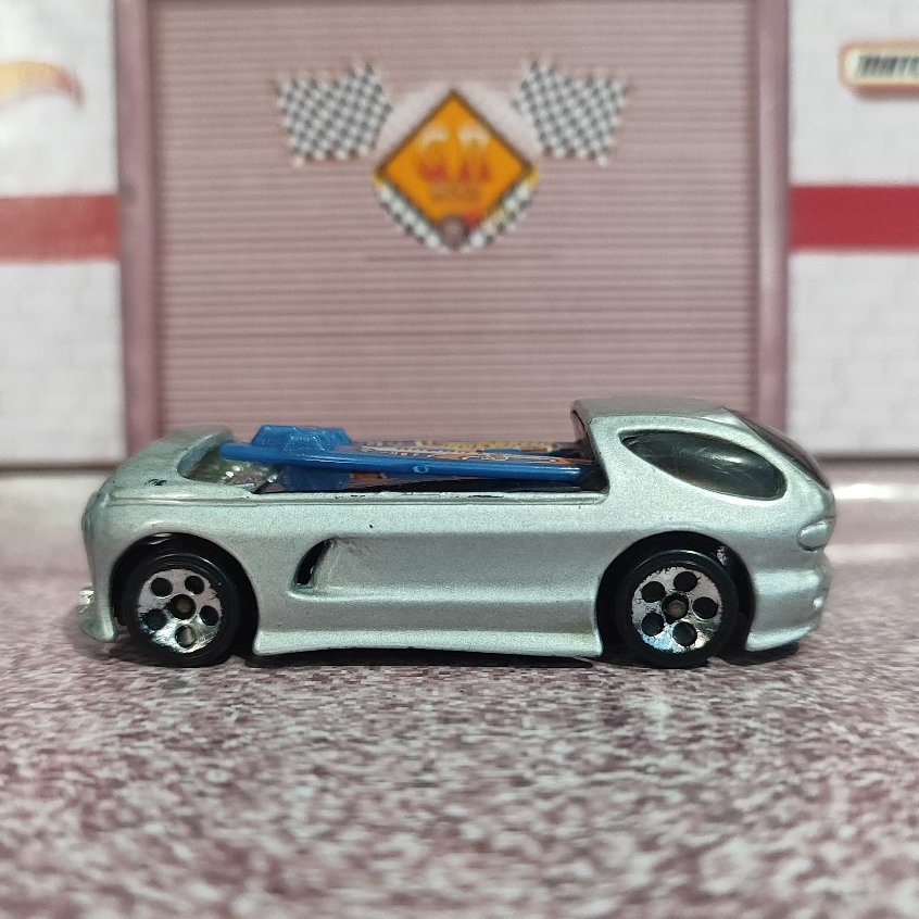 Hot Wheels Deora 2 (2000) -Loose*
