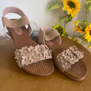 Sandália feminina Elástico Birken Rasteirinha florida Leve e Confortável