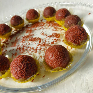 Brigadeiro Cenografico: Onde Comprar | BuscaProdutos