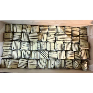 Bombom Quadrado Cacau Show Cookies and Cream 750g em Oferta na Shopee