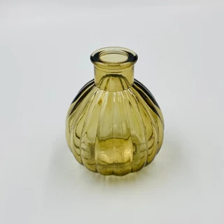 Vaso mini de vidro canelado âmbar redondo 8cm