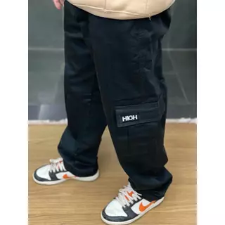 Calça Cargo STREET Unissex Sarja Premium Estampa Bordada