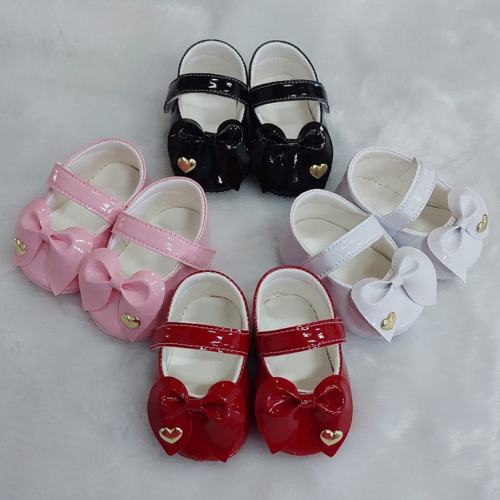 Sapatilha Para Bebes Menina Verniz Laço Coração SApatinho Batizado ...