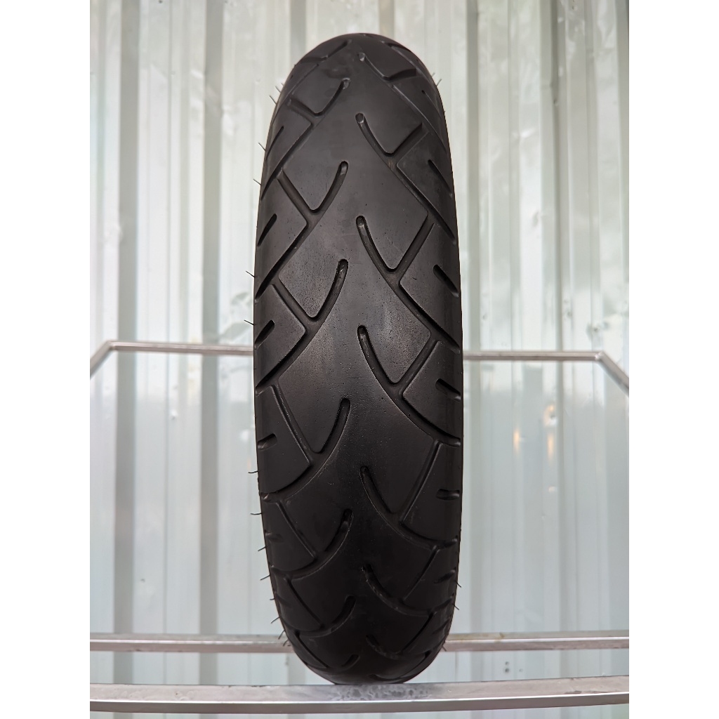 Metzeler ME 880 Marathon 130/90-16 Pneu Dianteiro Faixa Branca