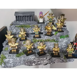 Cenário dos Cavaleiros do Zodíaco montanha com degraus para Mini Bonecos