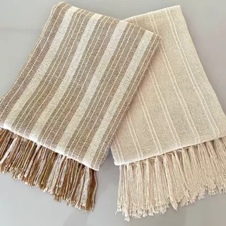 Kit 2 Mantas Para Sofá Com Caramelo Com Faixa E Cru 1,20X1,80M Xale Decorativo De Luxo Mineiro