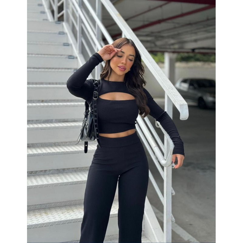 Conjunto Manga longa crooped e calça inverno duas peças com abertura no busto anarruga