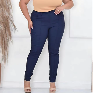 Calça Feminina Bengaline Risca Frente Plus Size Dois Botões